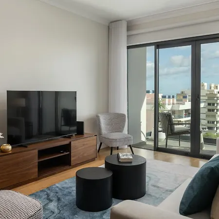 Casa Branca Penthouse By An Island Funchal (Madeira)