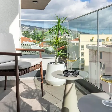 Casa Branca Penthouse By An Island Appartement Funchal (Madeira)