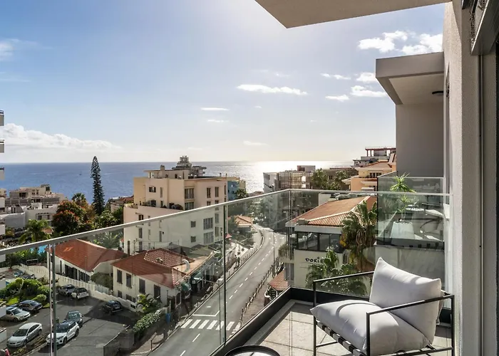 Casa Branca Penthouse By An Island Appartement Funchal (Madeira)