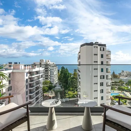 Casa Branca Penthouse By An Island Appartement Funchal (Madeira)