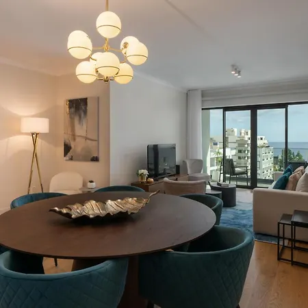 Casa Branca Penthouse By An Island Apartman Funchal